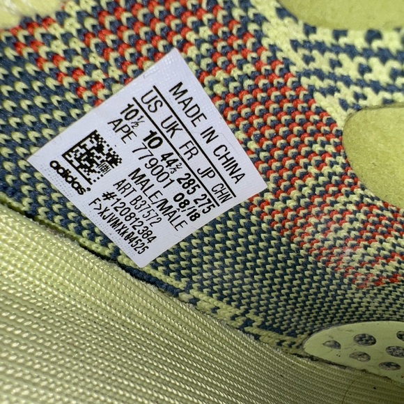Yeezy 350 v2 Frozen Yellow - Picture 5 of 6
